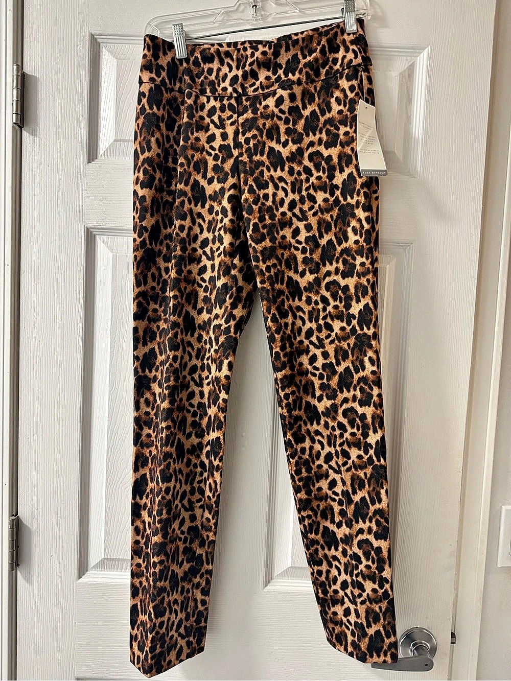 New Directions Leopard Print Leggings in Brown & Black Size Small NWT